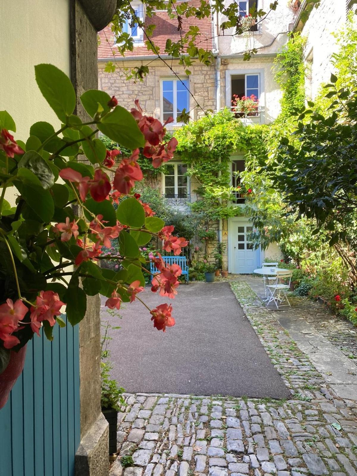 Besancon: Charmant Duplex Au Pied De La Citadelle Eksteriør billede
