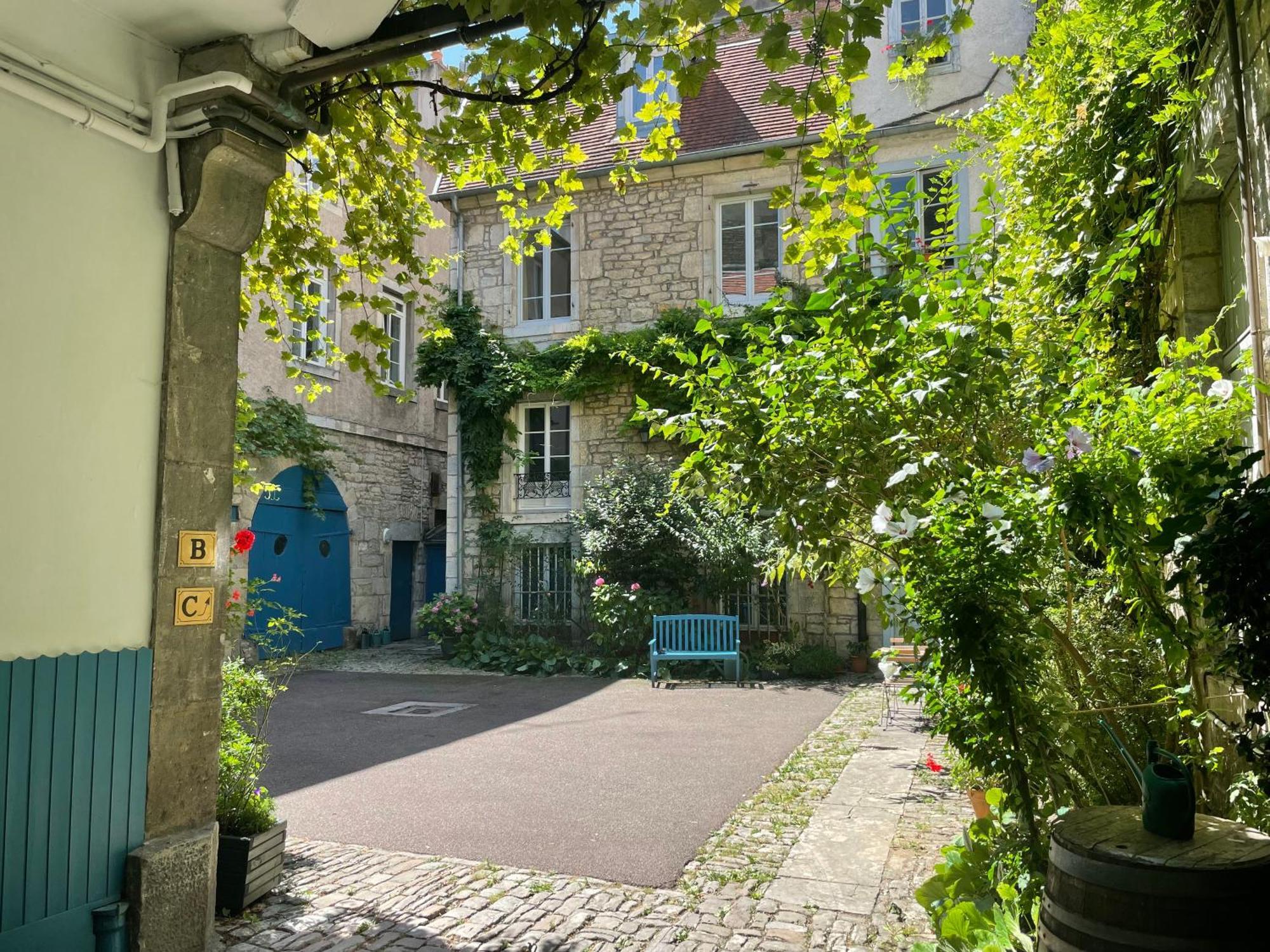 Besancon: Charmant Duplex Au Pied De La Citadelle Eksteriør billede